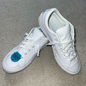 Converse Pull-On Leather Chucks